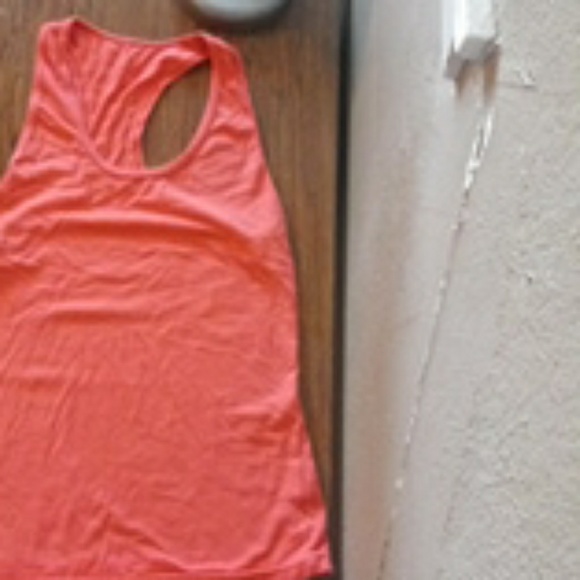 Tanktop - Picture 1 of 2